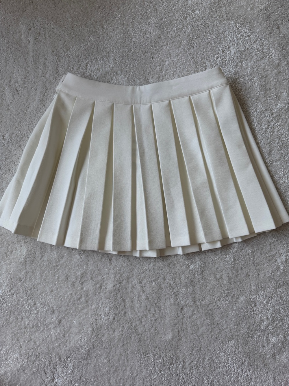 Gretchen Pleated Mini Skirt Ivory - Picture 4 of 5